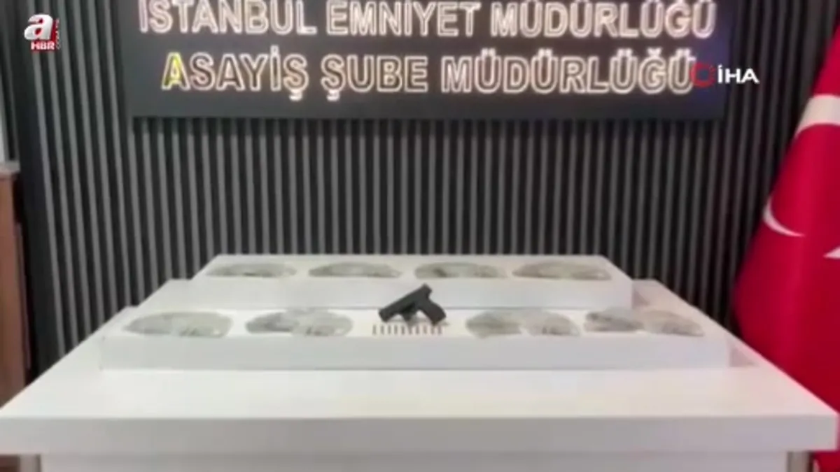 Kadıköy'de emekli öğretmeni 117 bin dolar dolandıran 4 kişi tutuklandı