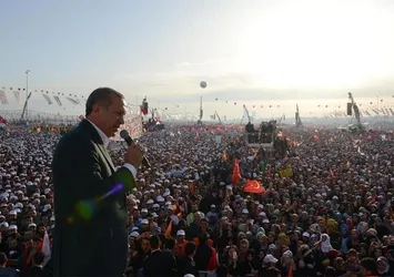 Batı çark etti Ankara'da kuyruğa girdi!