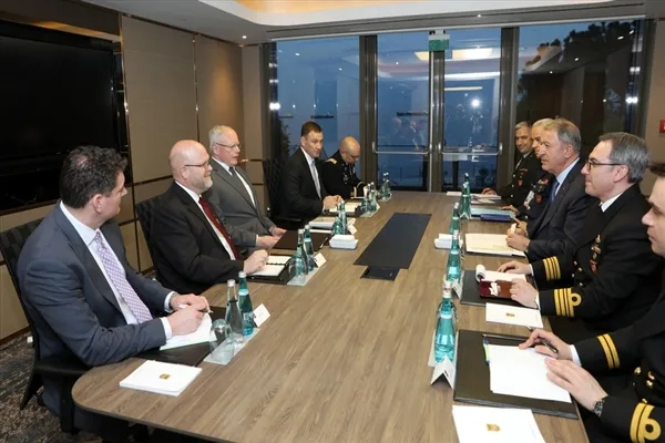 Hulusi Akar ile James Jeffrey İstanbul’da görüştü