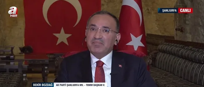 sanliurfada-secim-yarisi-ak-parti-sanliurfa-milletvekili-bekir-bozdag-a-haberde-konustu-sanliurfada-ak-parti-b-1711224226010.jpeg AK Parti Şanlıurfa Milletvekili Bekir Bozdağ DEM'in Yeniden Refah Partisi üzerindeki kirli hesabını A Haber'de anlattı: "Bu hesap tutmayacak" - 3