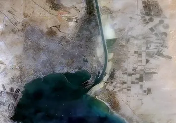 Mısır'dan Süveyş Kanalı kararı