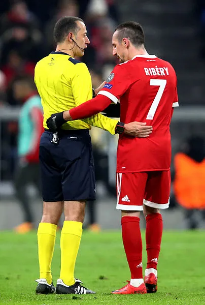 Cüneyt Çakır'ın yönettiği maçta kazanan Bayern oldu - 1