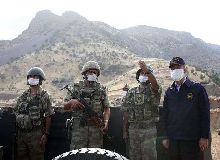 Son dakika: Milli Savunma Bakanı Hulusi Akar’dan Pençe-Kaplan Operasyon açıklaması: 700’den fazla hedef vuruldu!