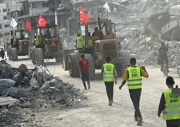 Gazze'de dalgalanan Türk bayrakları İsrail'i panikletti! "Ankara daha çok müdahil olacak"