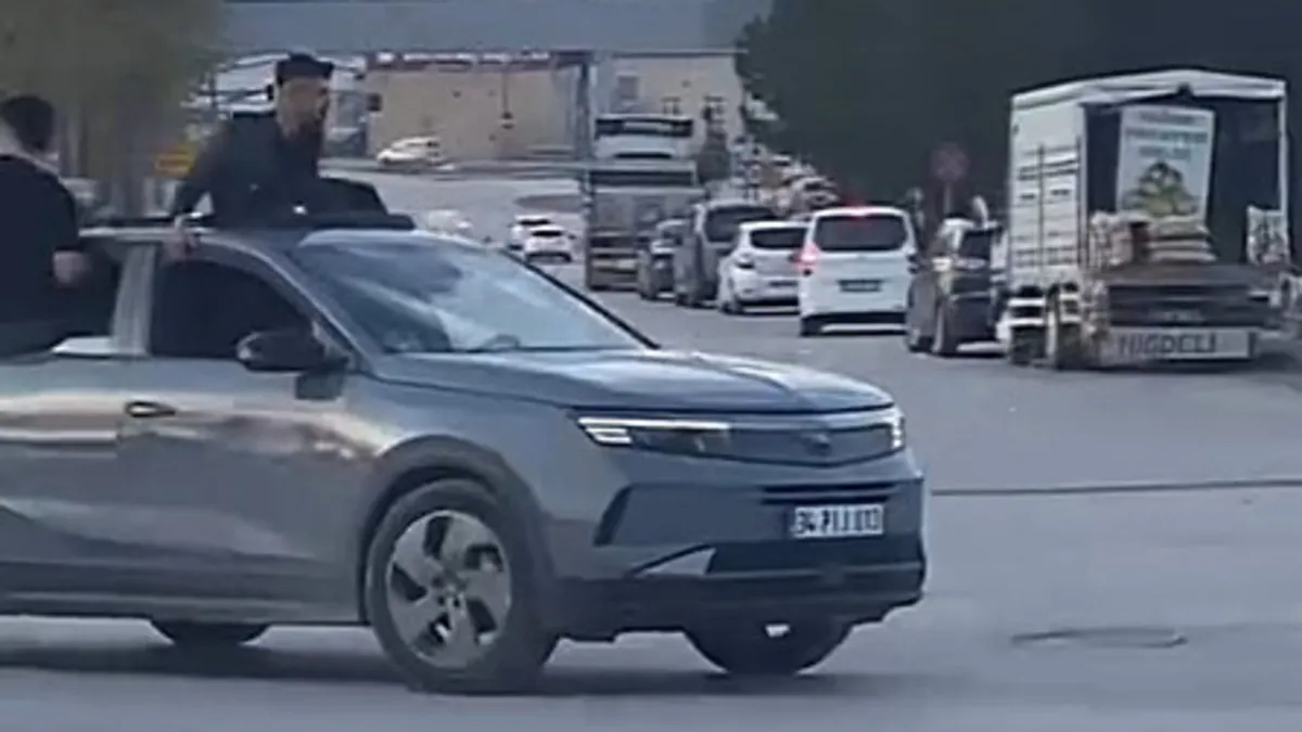 Bursa'da trafiği tehlikeye atan düğün konvoy sürücülerine 660 bin lira ceza