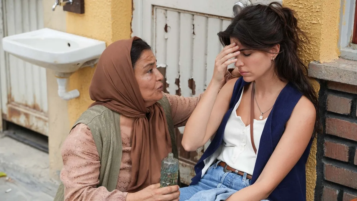1790929765284.jpg Güneşin Doğduğu Yer 3. bölümüyle reyting zirvesine çıktı! 'Ahlaksız teklif' geceye damga vurdu - 5