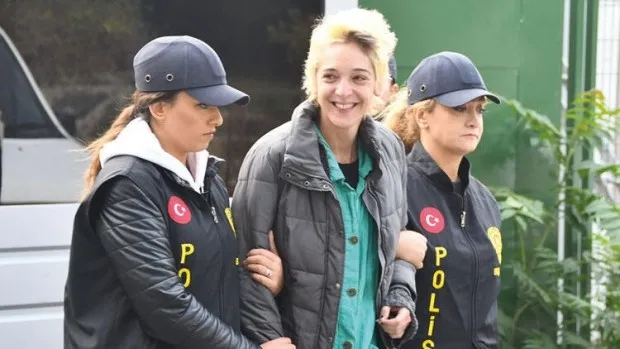 İstanbul’da başörtülü öğretmene saldıran Berrak Karaoğlu: Üzgün olduğum bir an yaşandı