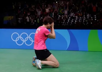 Masa tenisinde altın Çinli Ning Ding'in oldu!