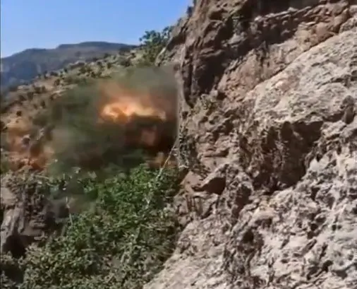 Mehmetçik Irak’ta bir PKK mağarasına daha girdi