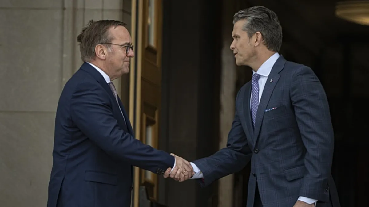 ABD'li bakandan Almanya'nın NATO'daki öncü rolüne övgü