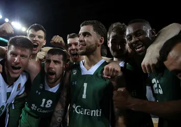 Darüşşafaka Doğuş tarih yazdı!