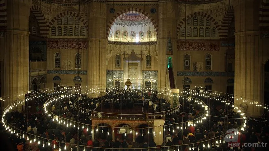 Diyanet'ten 27 Mart Cuma Hutbesi'nde tevekkül uyarısı: Önce tedbir sonra dua 12