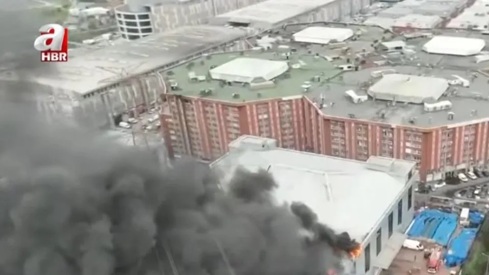 Başakşehir’de sanayi sitesinde yangın