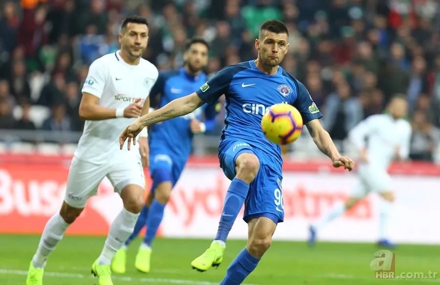 Konyaspor Kasımpaşa maçında gol düeollosu yaşandı 10