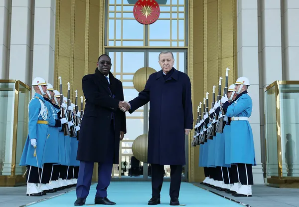 1671628982182.jpg Son dakika: Cumhurbaşkanlığı Külliyesi'nde önemli görüşme! Başkan Erdoğan Senegal Cumhurbaşkanı Sall onuruna yemek verdi - 2