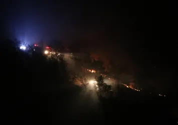 Ayvacık’taki yangın kısmen kontrol altına alındı