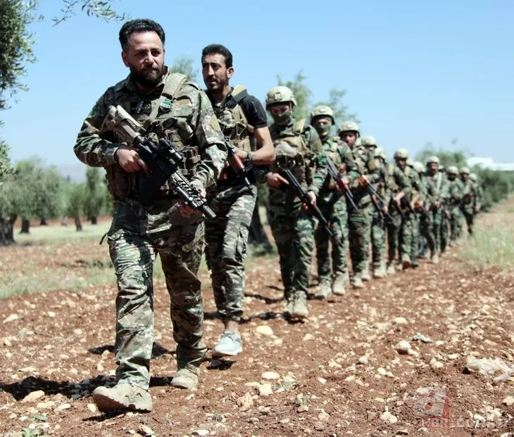 Suriye’de muhaliflerin gözü terör hedeflerinde! Türkiye’den gelecek haberi bekliyorlar