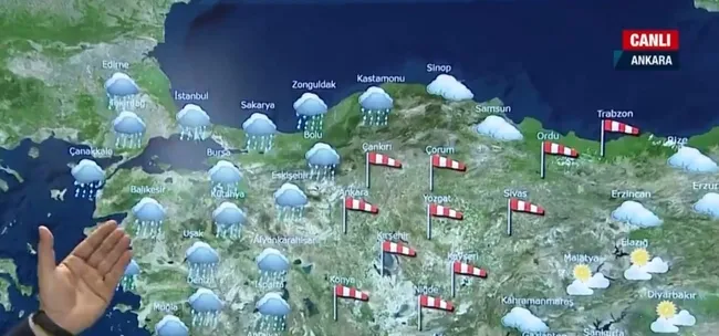 İstanbul ve İzmir’de fırtına ne zaman bitecek? Lodos Türkiye’de hayatı felç etti!