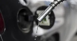 Benzin ve motorinde büyük indirim!