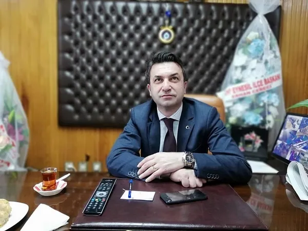 chpli-eynesil-belediye-baskani-ahmet-latif-karadenizin-adamlari-parklar-bakimsiz-diyen-kadini-hastanelik-etti-1625770932094.jpeg