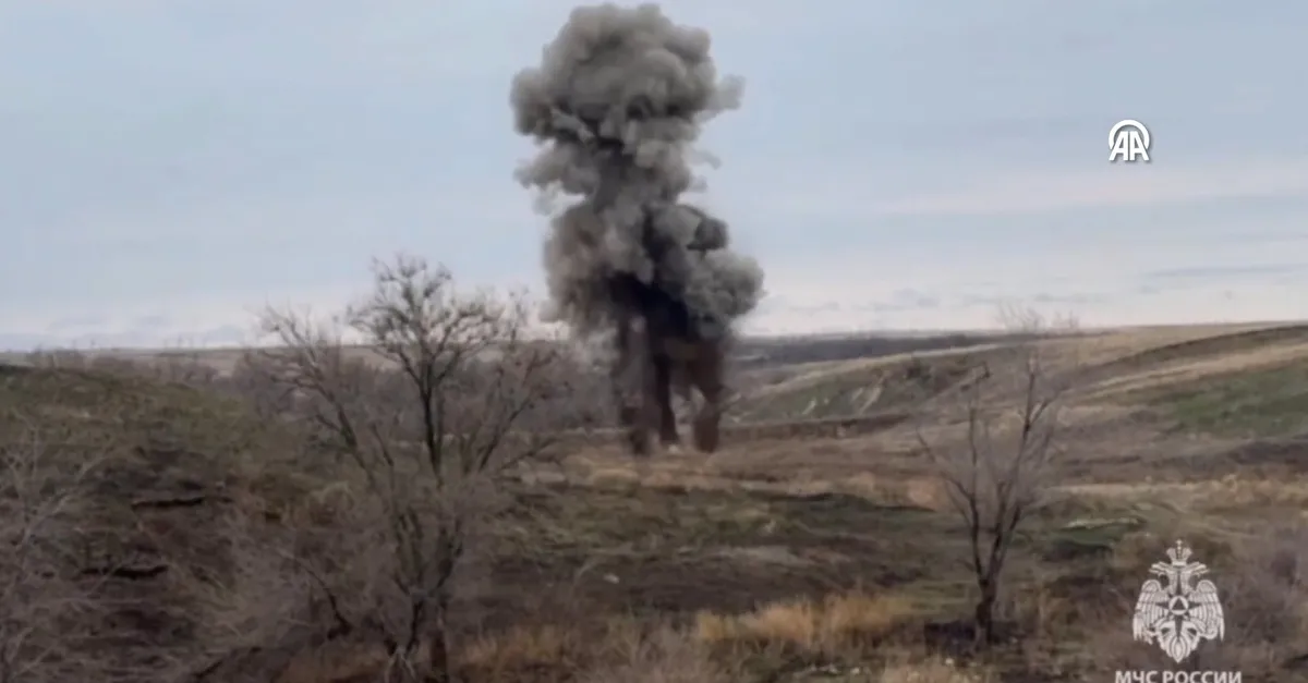 İkinci Dünya Savaşı'ndan kalma 250 kiloluk bomba böyle imha edildi