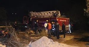 Babasından para alamadı evi kundakladı: 2 ölü