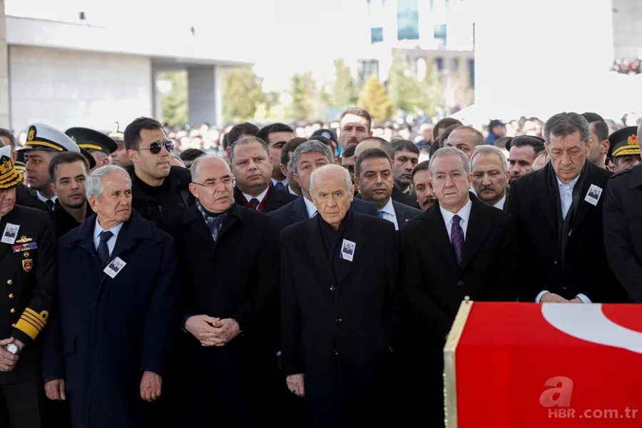 Son dakika: İdlib şehidi Uzman Onbaşı Halil Çankaya Ankara'da son yolculuğuna uğurlandı 11