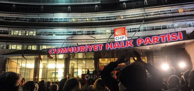 16 Nisan gecesi CHP’de küfürlü yumruklu kavga!