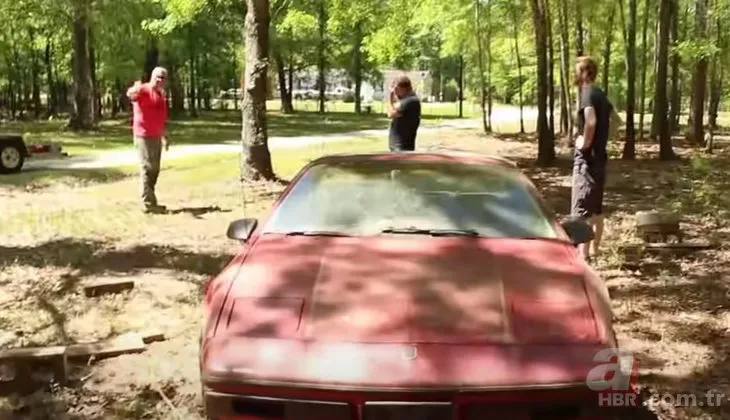 1985 model Pontiac Fiero’yu hurdalıktan alıp öyle bir hale getirdiler ki! Görenler gözlerine inanamadı