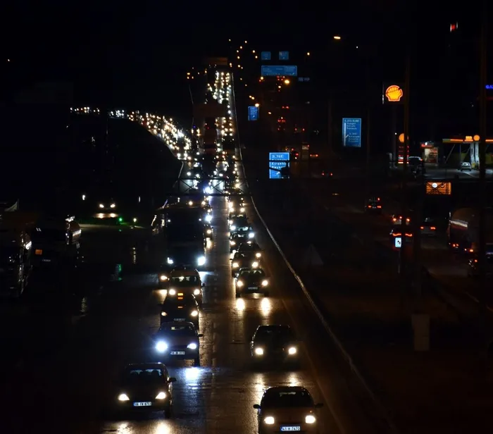 bayram-sonrasi-trafik-kilitlendi-otoyollar-ve-kavsaklar-tikandi-1743883410823.jpg FOTOĞRAF: AA
