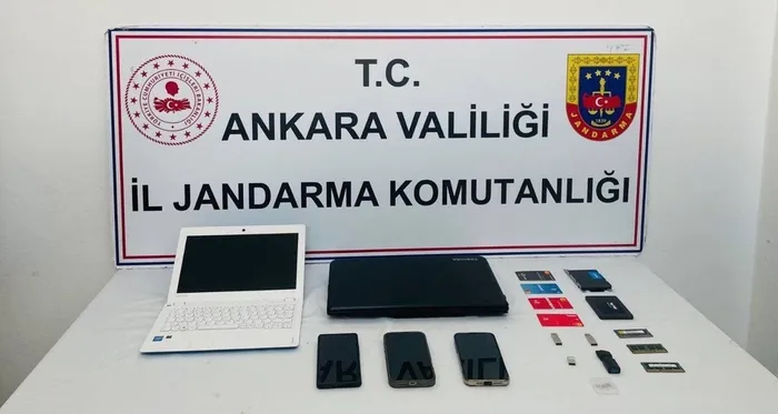 mitten-dolandiricilara-siber-darbe-orgut-elebasi-operasyonda-yakalandi-1756725969914.jpg Fotoğraf-A Haber