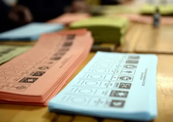 YSK daha önce hangi seçimler için yenileme kararı vermişti?