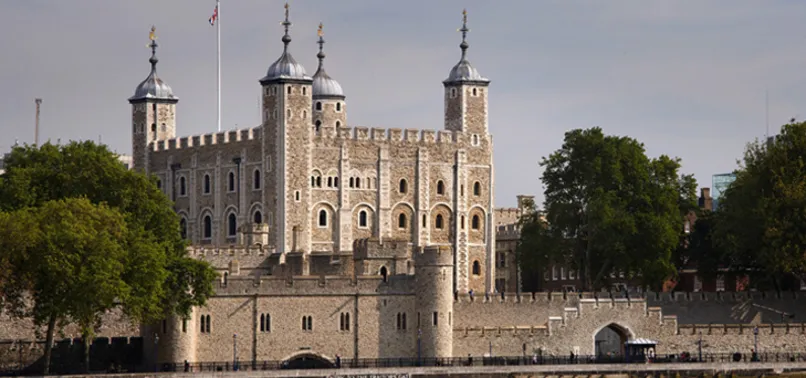 İngiltere koronavirüs vakalarında daha fazla ölüm beklediğini itiraf etti