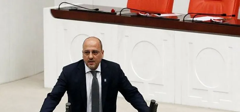 Son dakika: Eski HDP'li İstanbul Bağımsız Milletvekili Ahmet Şık’ın dokunulmazlığının kaldırılması talep edildi