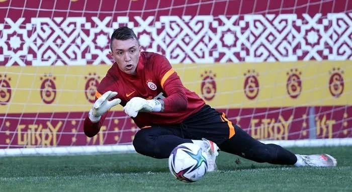 Son dakika: Galatasaray'da koronavirüs (Kovid-19) şoku! 2 futbolcunun testi pozitif - 3