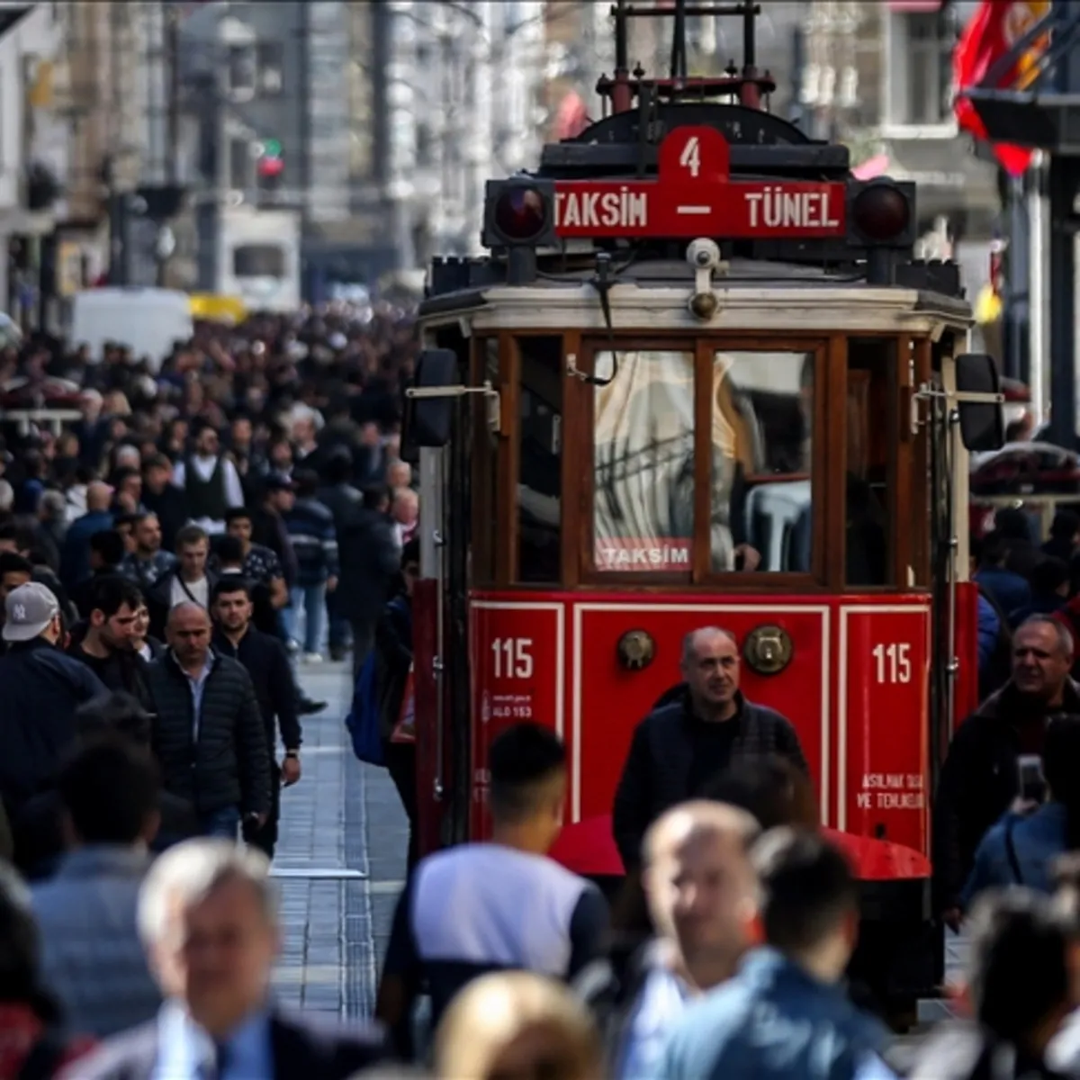 Türkiye nüfusu artıyor! TÜİK 2025 verilerini açıkladı