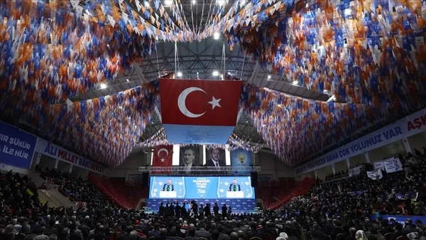 ak-partide-kongreye-geri-sayim-baskan-erdoganin-a-takimi-netlesiyor-kongre-sonrasi-hedef-yerel-secim-1696565499934.jpeg AK Parti'de kongreye geri sayım! Başkan Erdoğan'ın A Takımı netleşiyor! Kongre sonrası hedef yerel seçim - 6