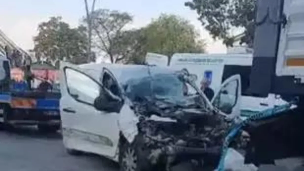 Hafif ticari araç TIR'a çarptı: 1 kişi hayatını kaybetti