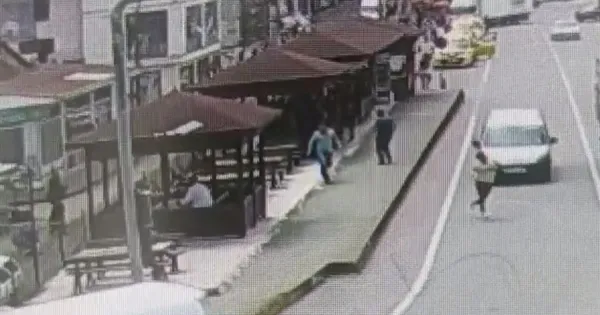 trabzonda-dehset-kamelyada-silahli-kavga-2-olu-1-yarali-1657886391410.jpg Trabzon’da dehşet! Kamelyada silahlı kavga | 2 ölü, 1 yaralı - 1