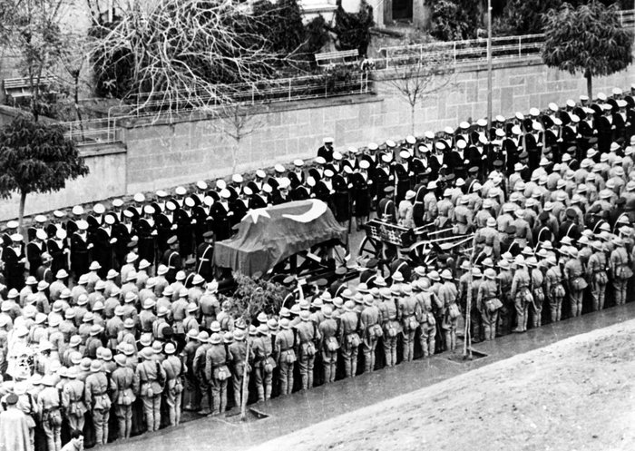 10-kasim-ne-zaman-hangi-gune-denk-geliyor-10-kasim-resmi-tatil-mi-ozel-ve-kamu-kurumlari-calisacak-mi-1761820331892.jpg A Haber foto arşiv