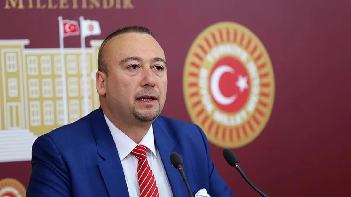 CHP’li Uşak Belediyesi’ne rüşvet operasyonu: Başkan Yalım dahil 13 kişiye tutuklama talebi