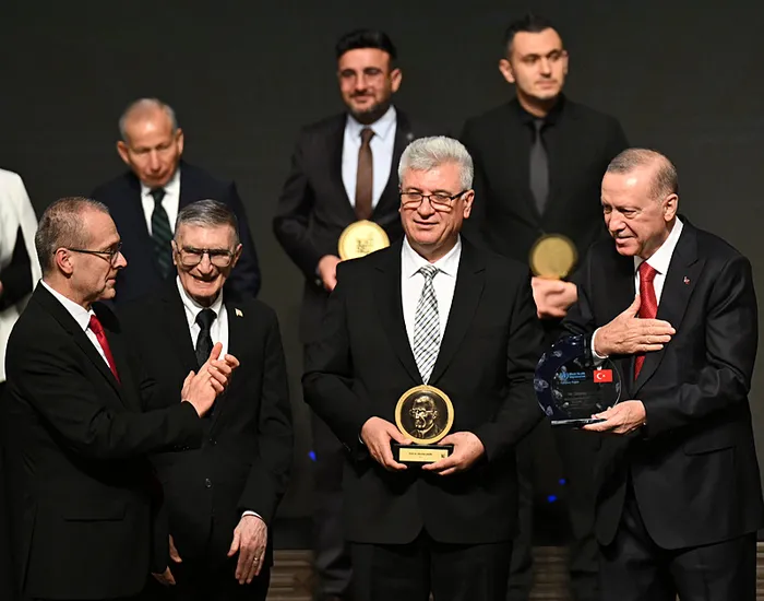 11. Tıp Kurultay'ında Başkan Erdoğan'dan alkış alan sözler: Çalışacağız geliştireceğiz yılmayacağız - 1