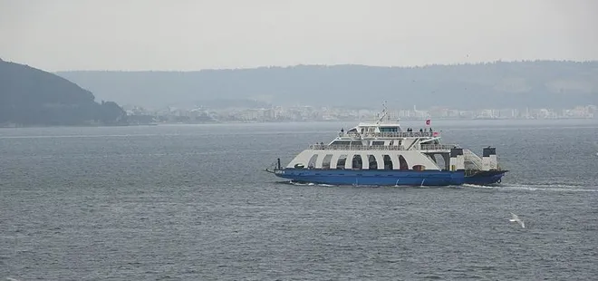 Çanakkale'de fırtına deniz ulaşımını vurdu