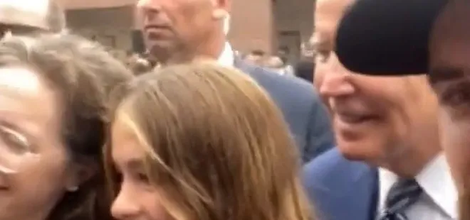 Joe Biden’a eleştiriler yağmur gibi! Küçük kıza tepki çeken ilişki öğüdü