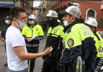 Sokağa çıkma yasağına rağmen işe çıkan taksiciden akılalmaz yanıt: İnsiyatif kullandım