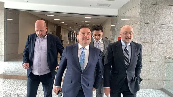 CHP’deki balya balya para kulesinde başkan katı! Her taşın altından Ekrem İmamoğlu’nun ’yol arkadaşları’ çıkıyor