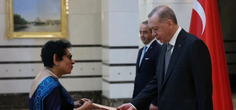 Başkan Erdoğan'dan Cumhurbaşkanlığı Külliyesi'nde önemli kabuller: Büyükelçilerden güven mektubu | İsrail ile yeni dönem
