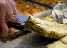 Baklava ve lokumcularda bayram mesaisi