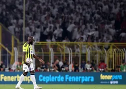 Derbi sırasında fenalaşan Fenerbahçe taraftarı hayatını kaybetti