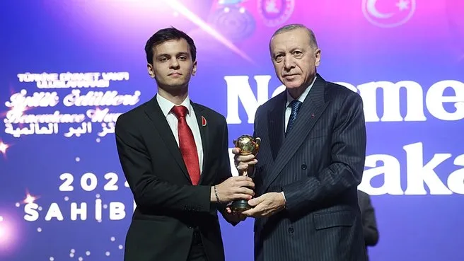 TDV Uluslararası İyilik Ödüllerine Gazze damgası! Gazzeli Khaled Nabhan'a vefa Necmettin Erbakan Akyüz'e iyilik ödülü...